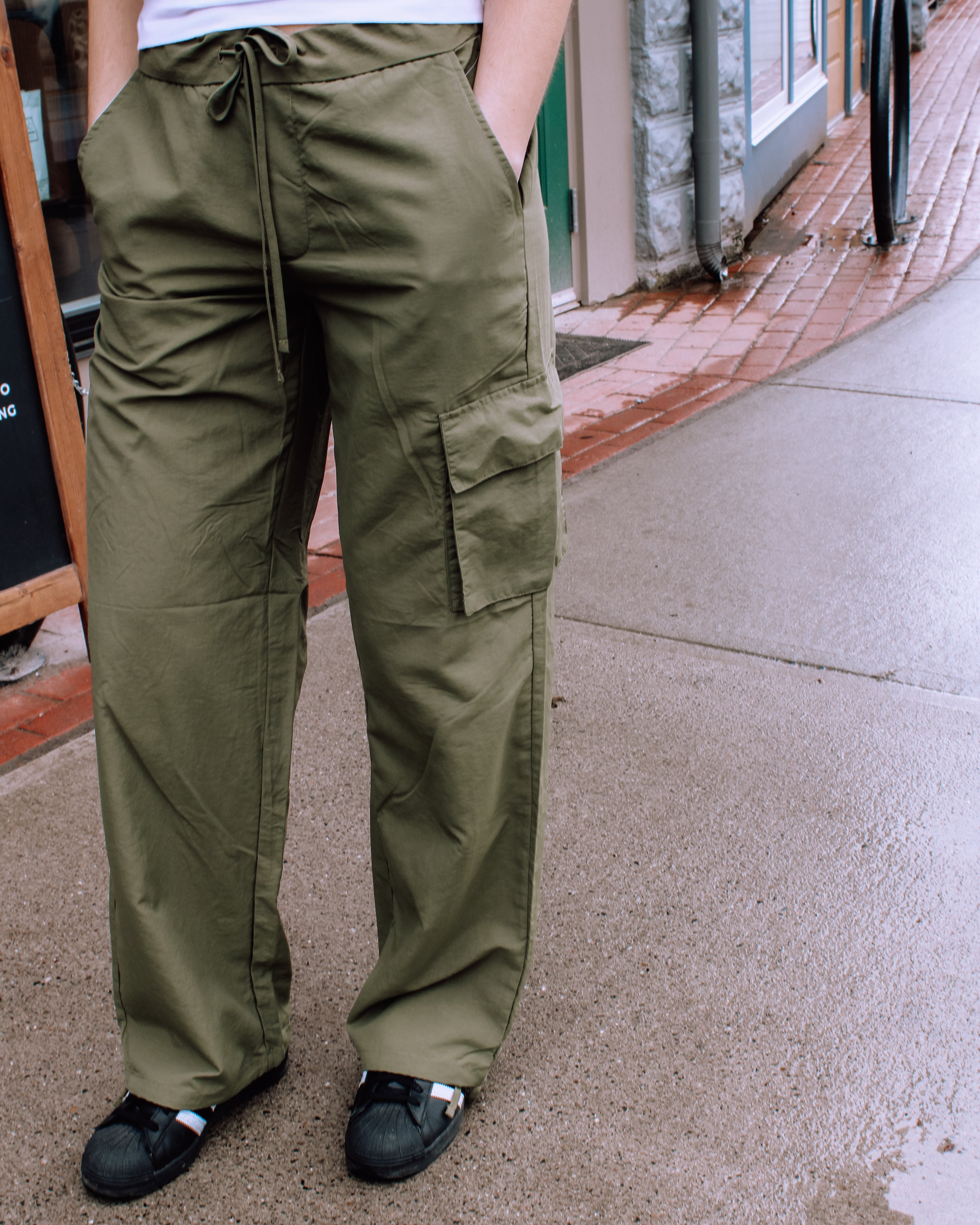 Cargos & Parachute Pants – Magnolia & Oak