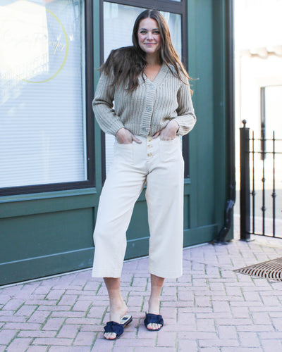 Audrey Hugging Wide Crop Jeans