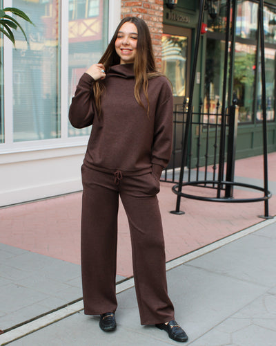 Victoria Soft Knit Straight Leg Jogger