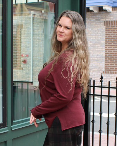Basic V-Neck Light Sweater