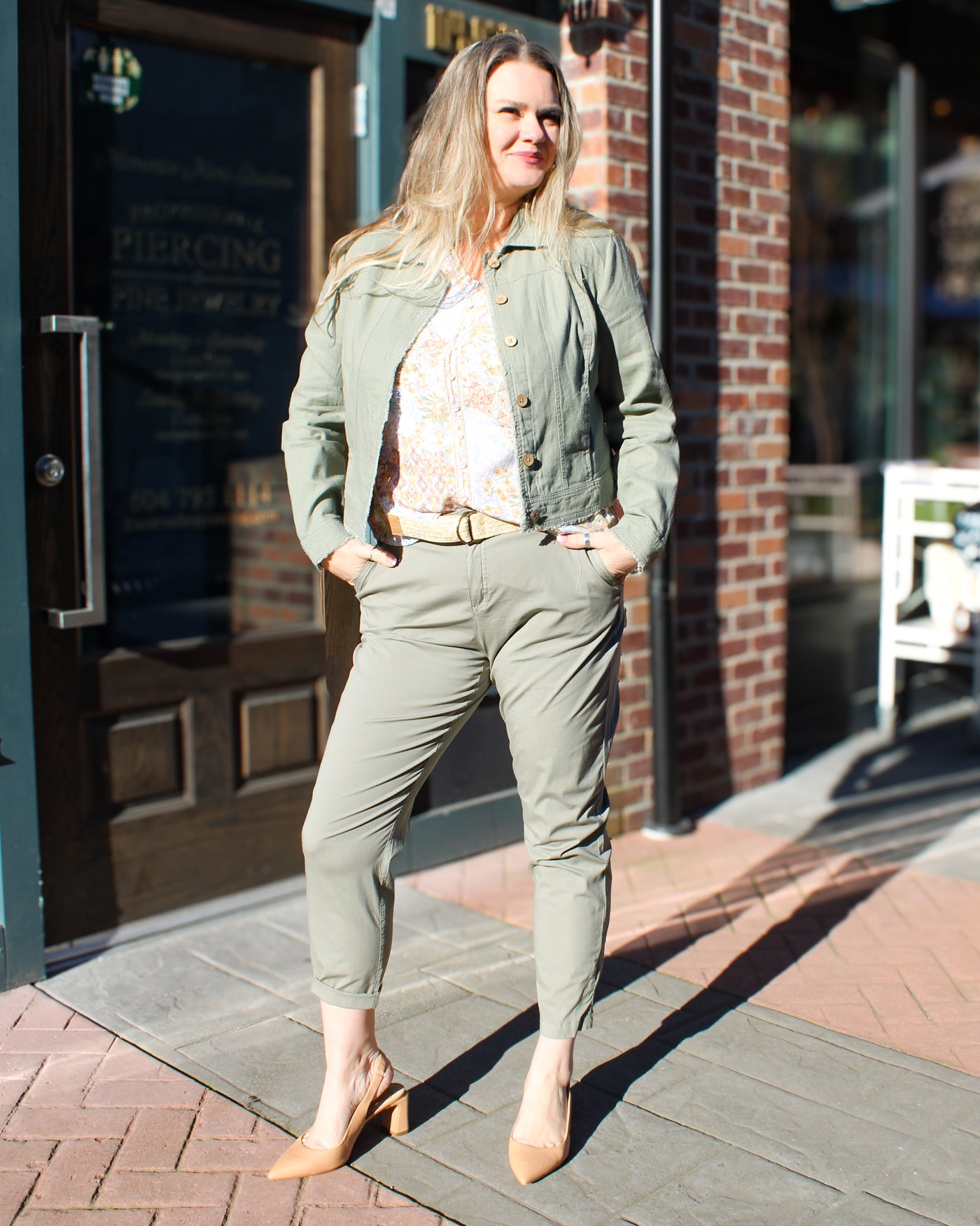 Slim Pant with Belt