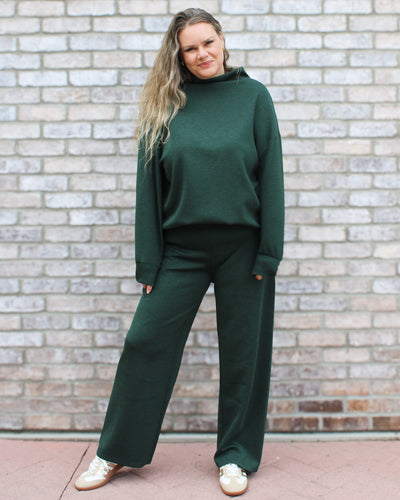 Victoria Soft Knit Straight Leg Jogger