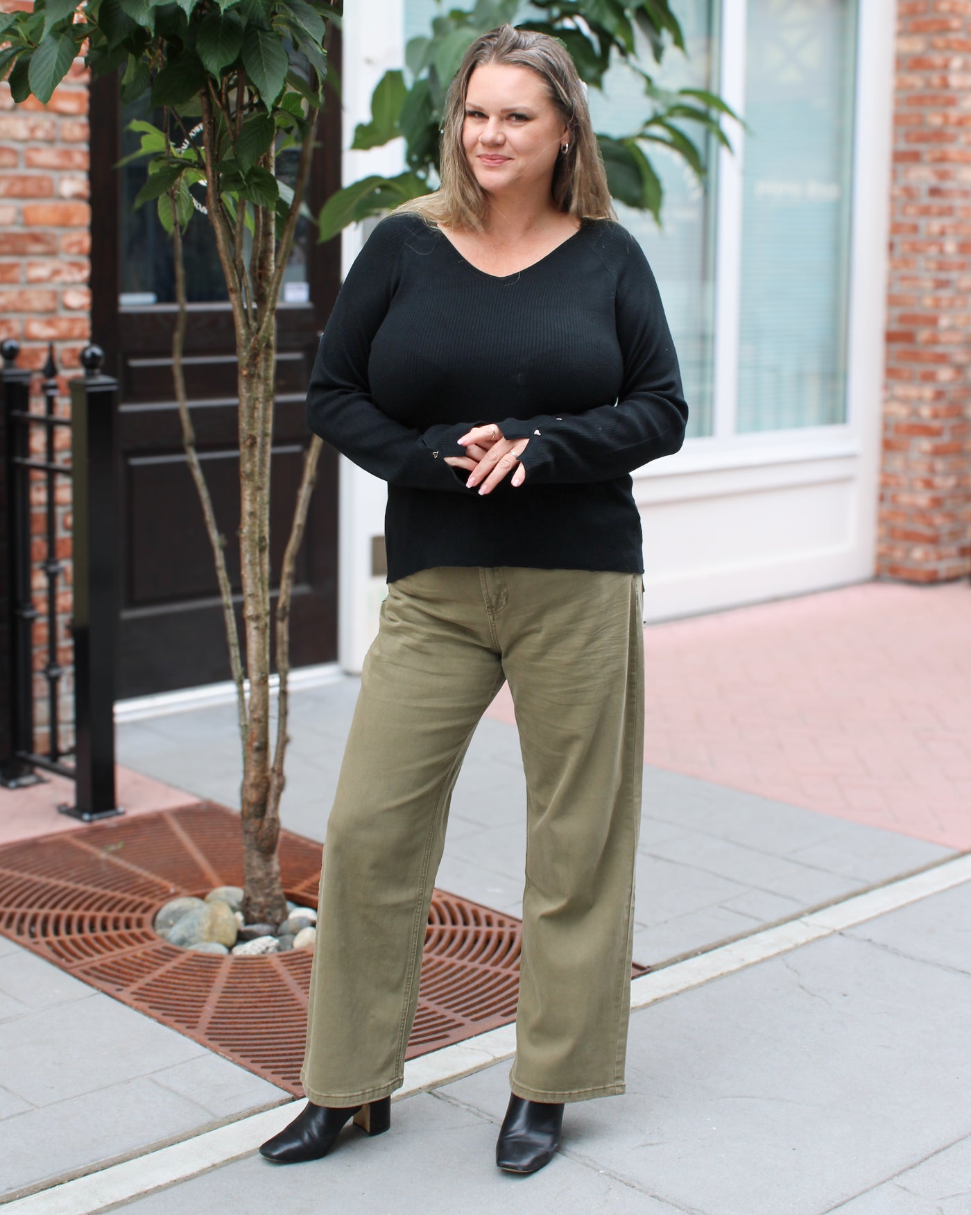 Ribbed Sweater with Heart Rivets