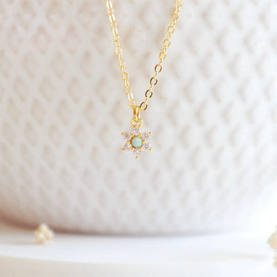 Brea Daisy Necklace