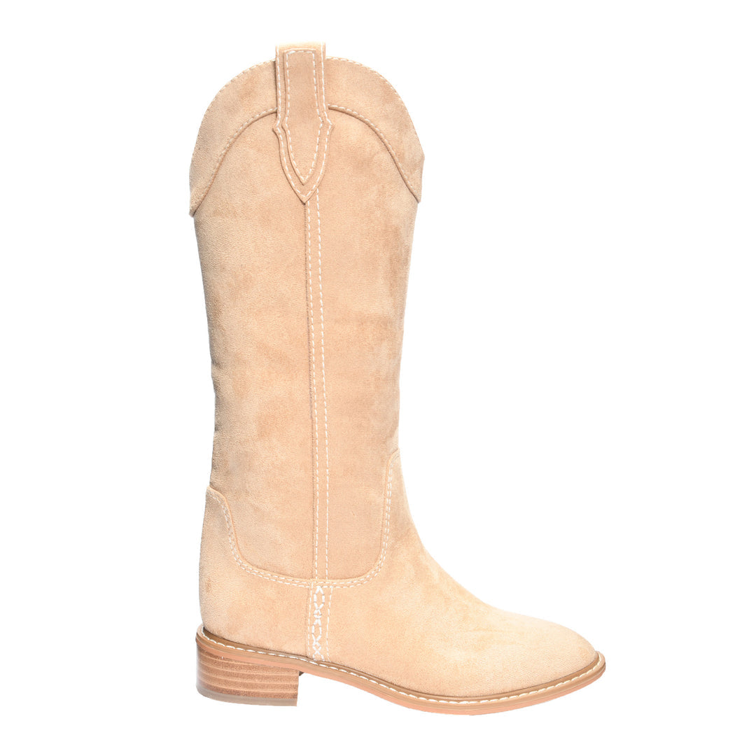 Boots – Magnolia & Oak