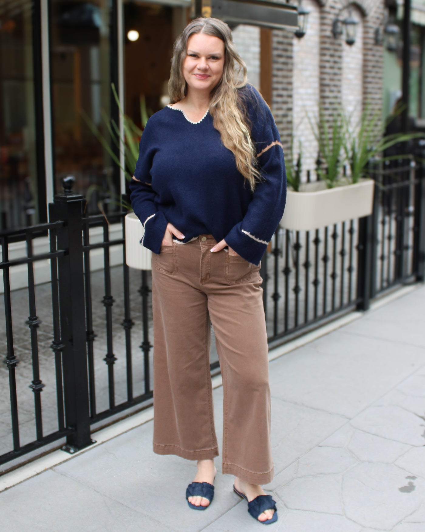 Truffle Cropped Twill Pant