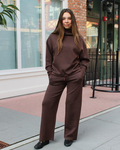 Victoria Soft Knit Straight Leg Jogger