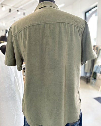 The Classic Linen Shirt