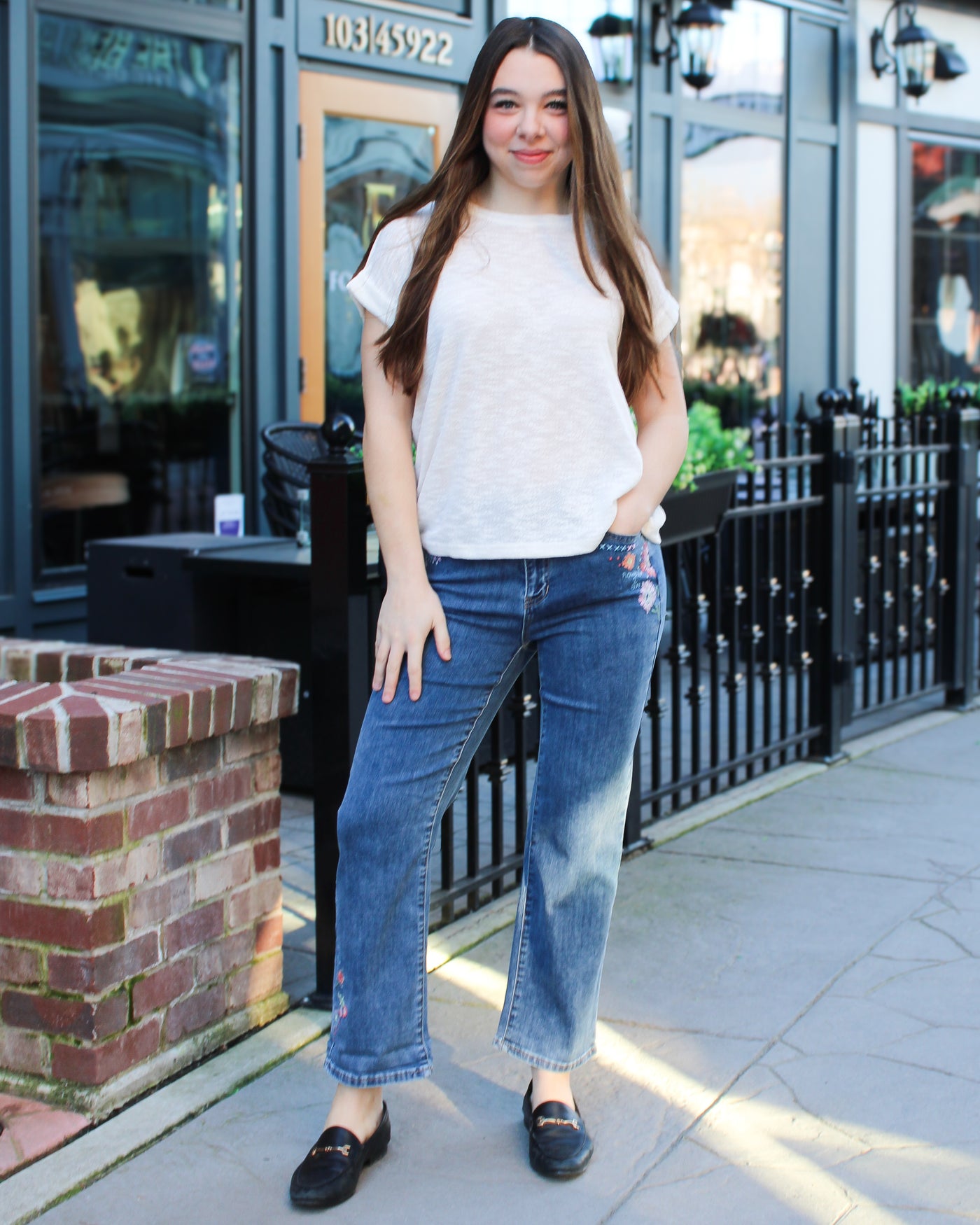 Embroidered Roll Up Cuff Jeans