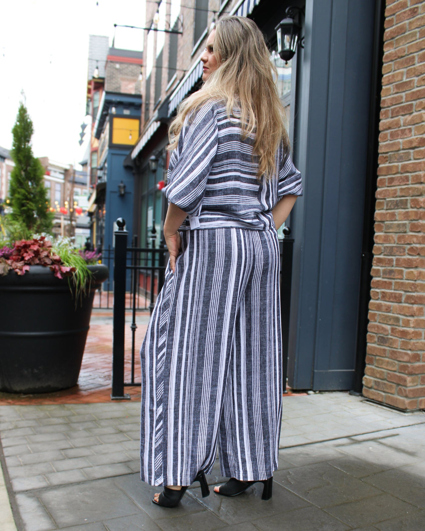 Pull On Flowy Wide Leg Pant