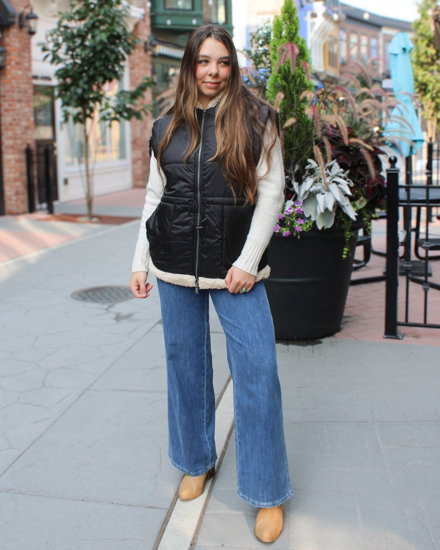 Spica Sherpa Lined Vest