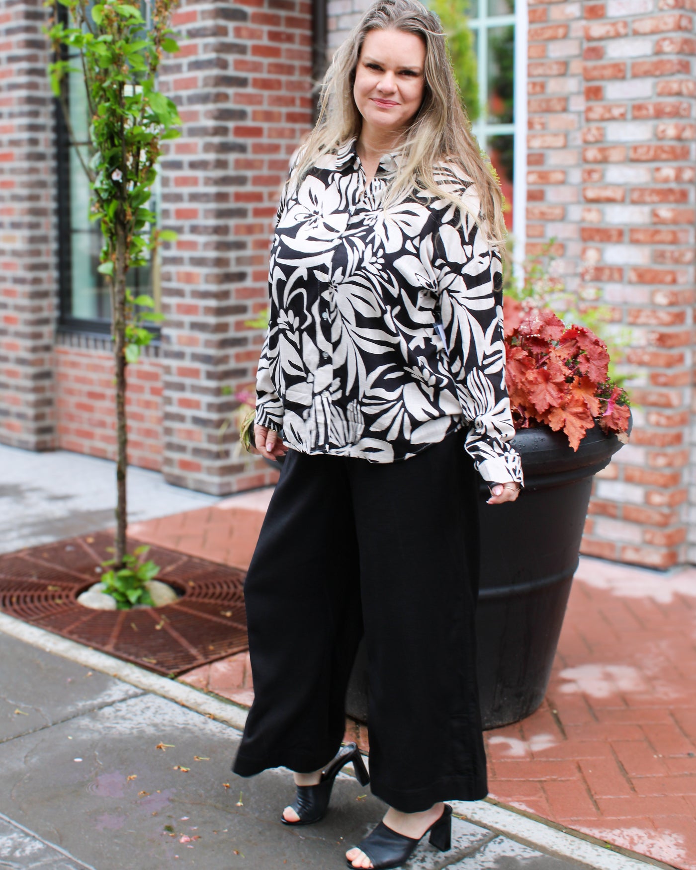 Printed Roll Up Sleeve Blouse