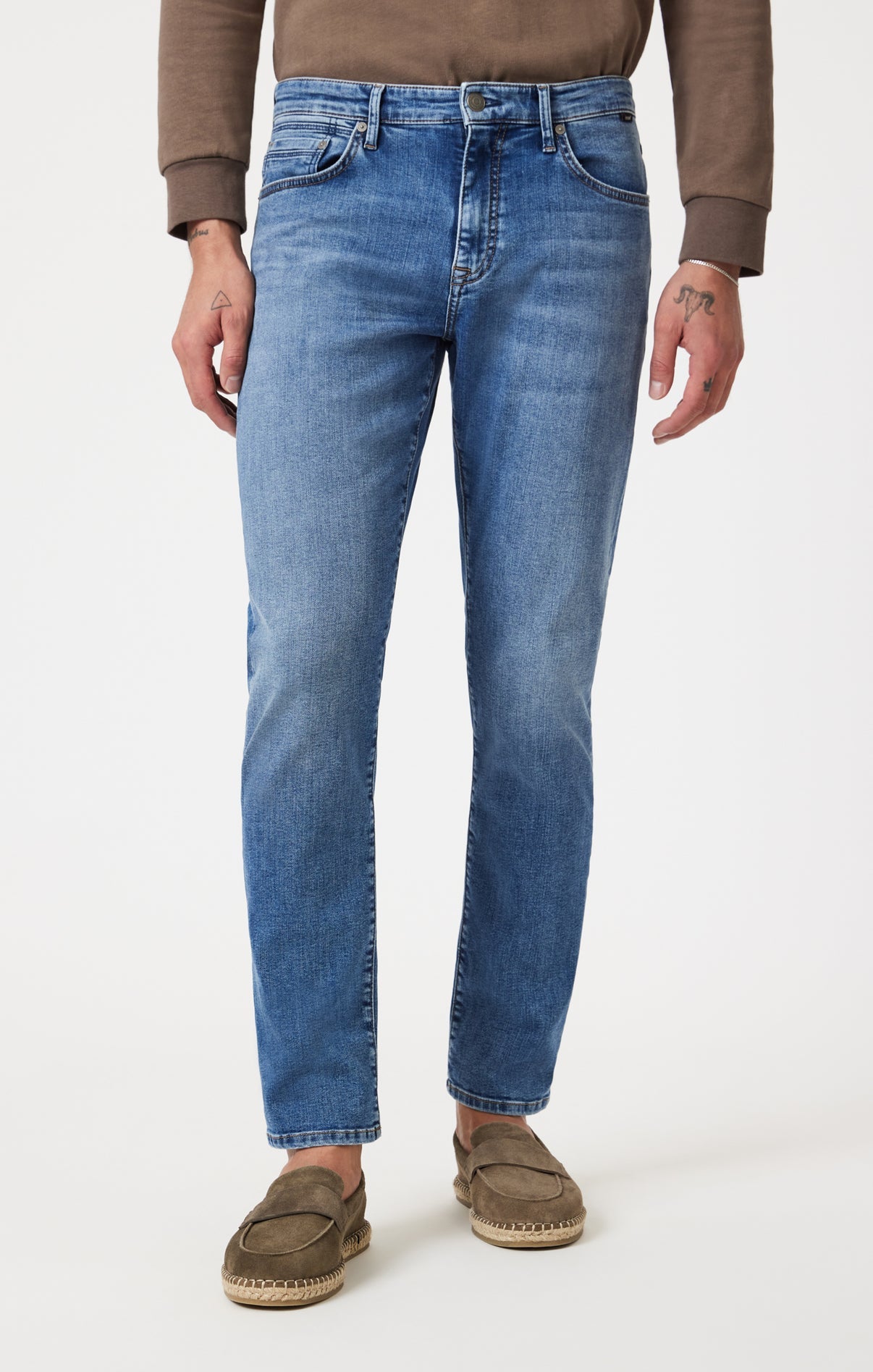 Zach Straight Leg Jeans