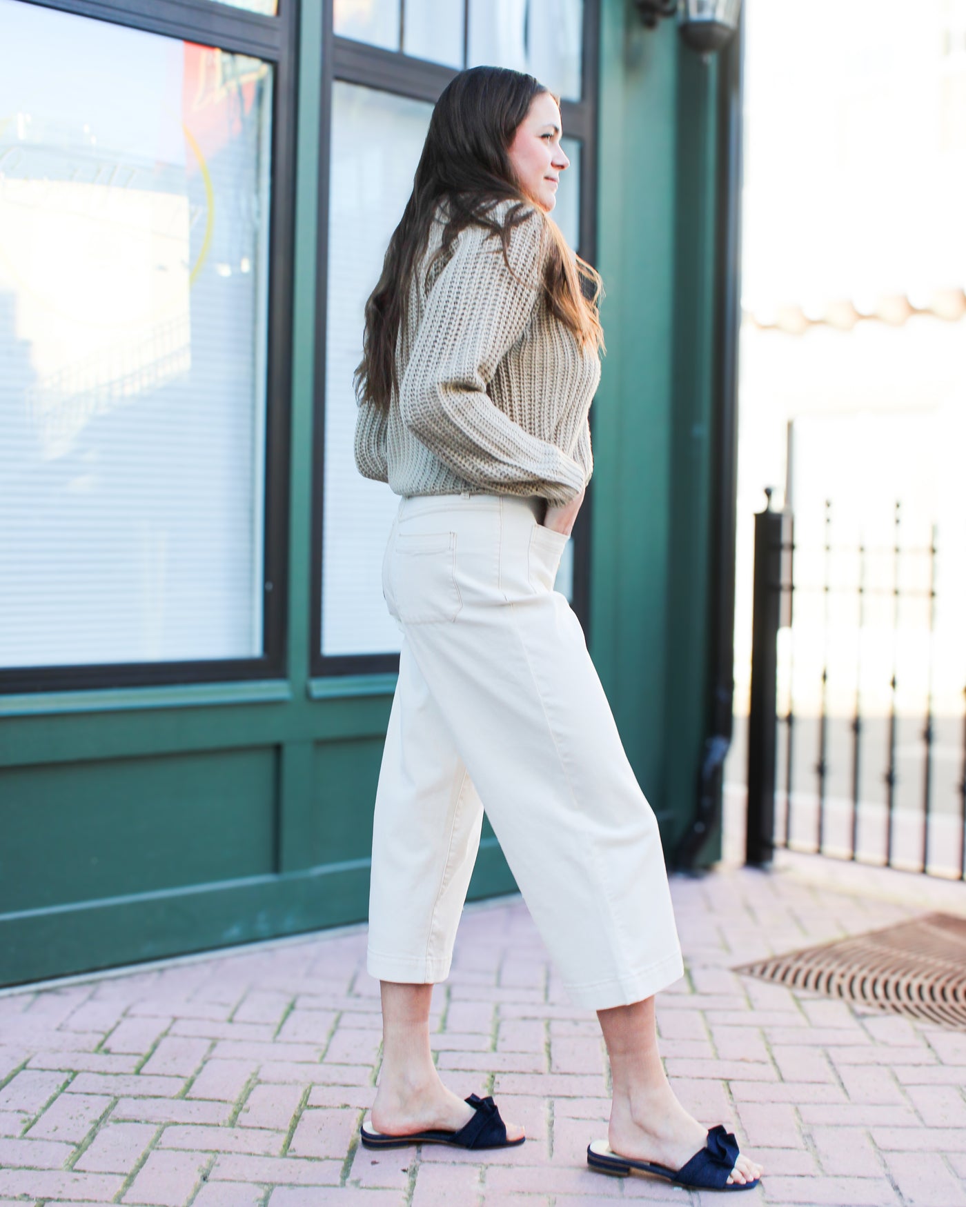 Audrey Hugging Wide Crop Jeans