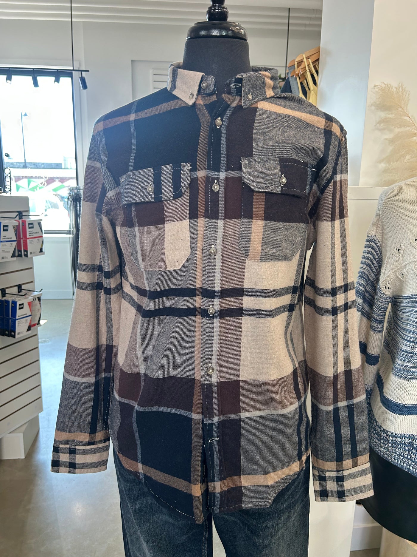 Men’s Plaid Button Up Shirt
