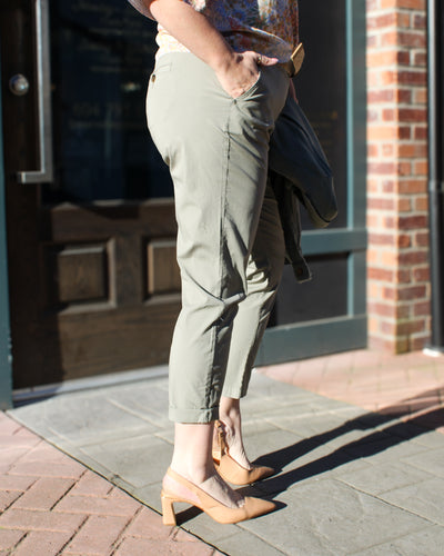 Slim Pant with Belt