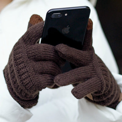 Cable Knit Touchscreen Glove