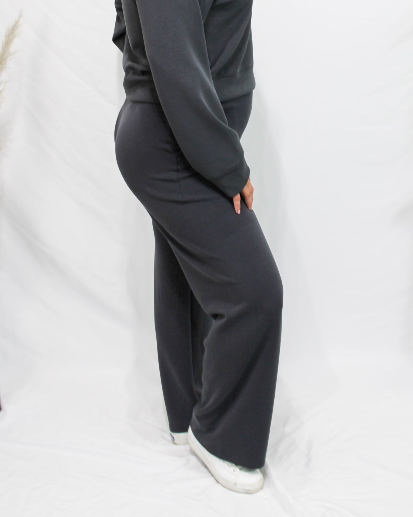 Victoria Super Soft Wide Leg Pant