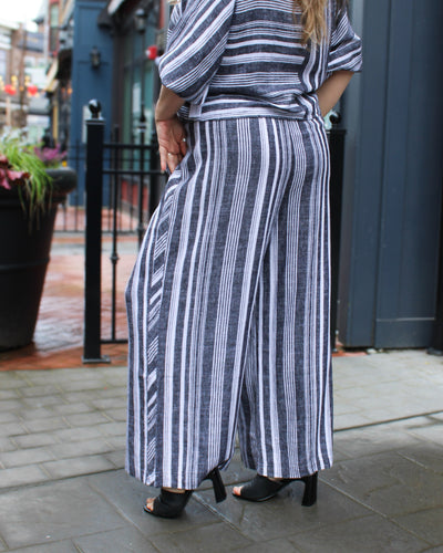 Pull On Flowy Wide Leg Pant