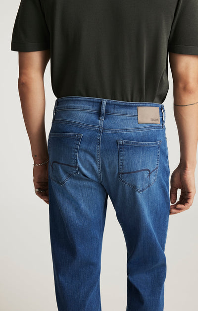 Zach Classic Fit Straight Jeans