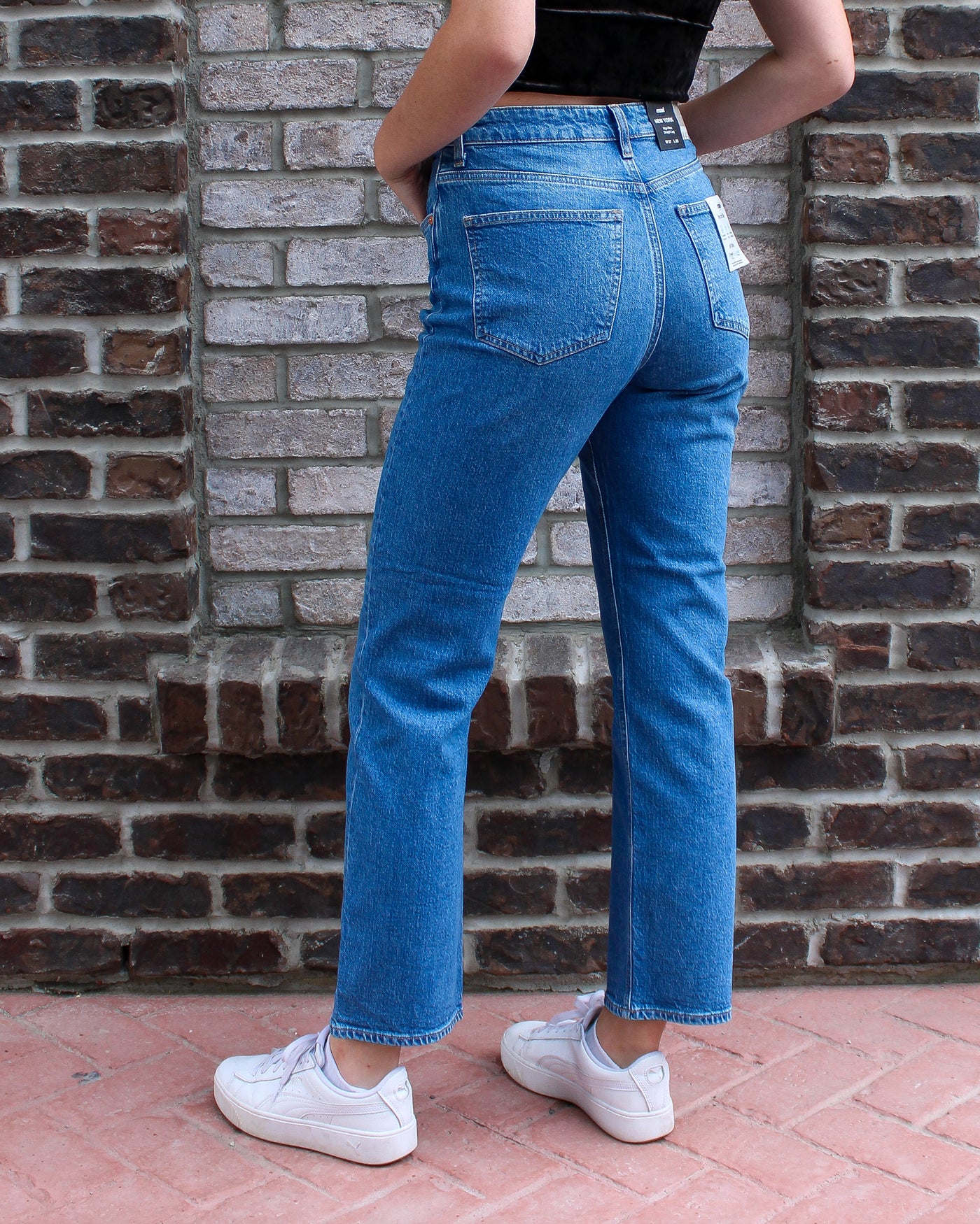 New York Straight Leg Jean