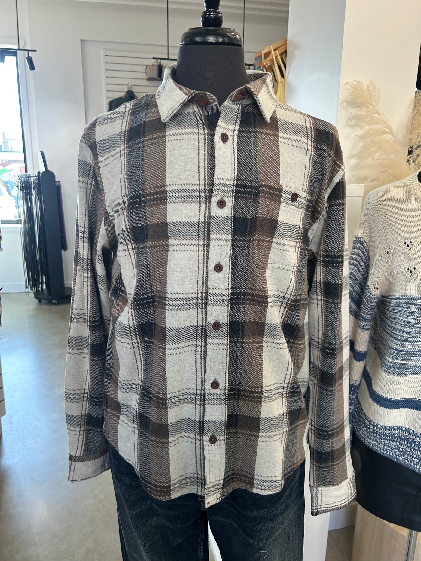 Men’s Performance Stretch Button Up Shirt